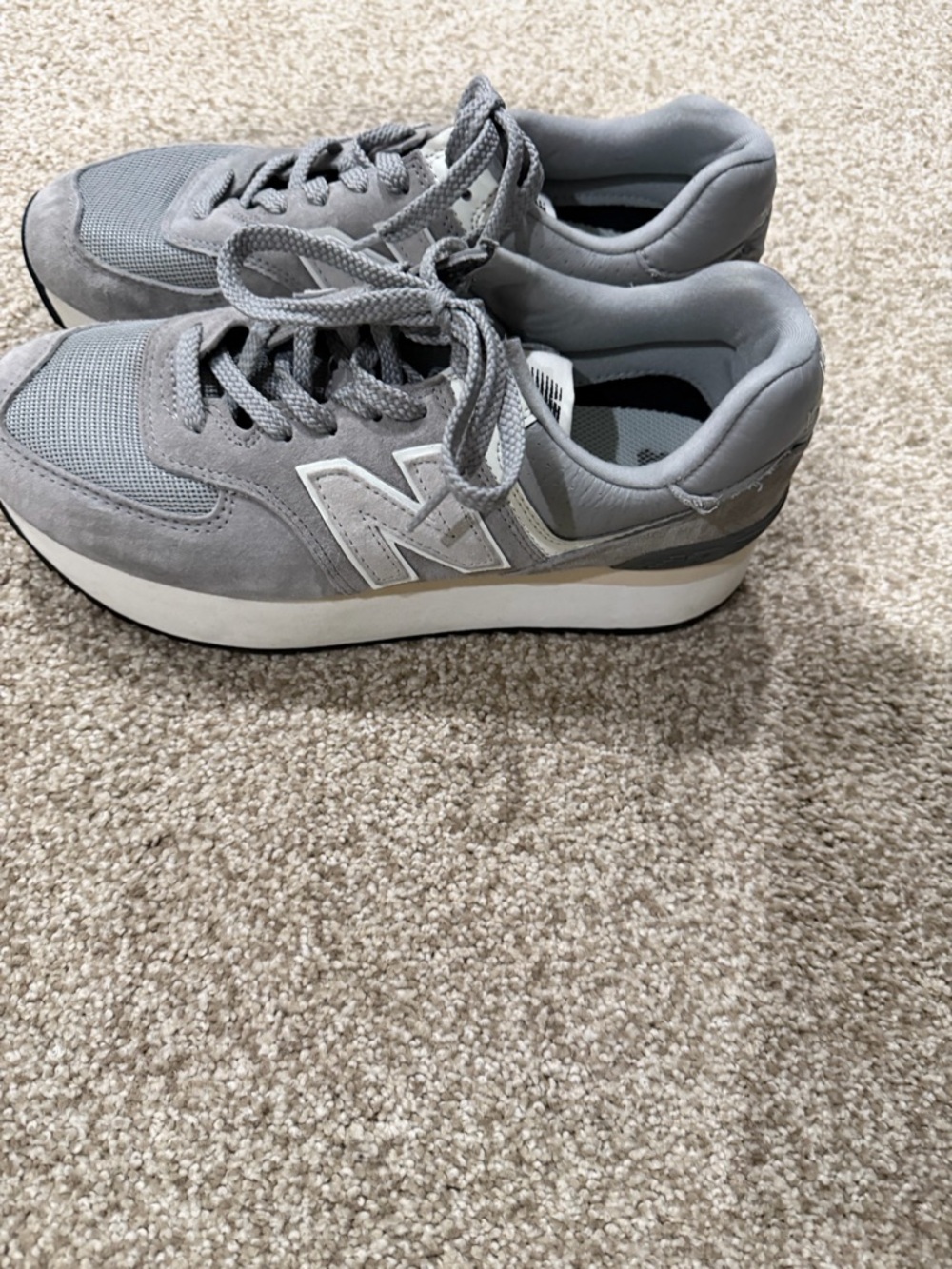 New Balance Women's Gray Suede & Mesh platform Athletic Sneakers